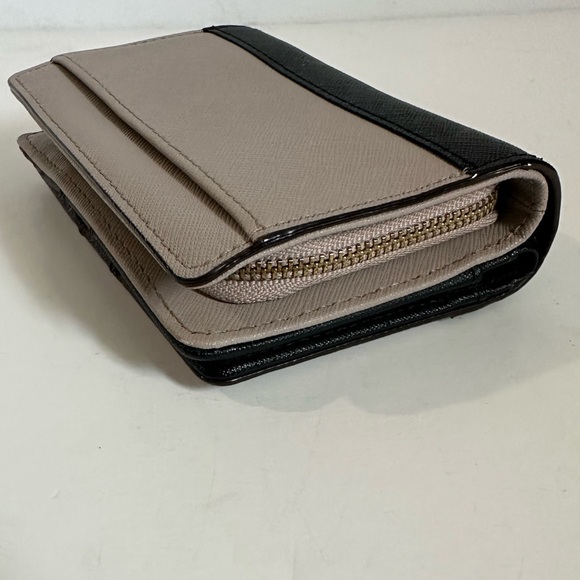 👛 Kate Spade Wallet -  🌟 - Picture 4 of 16